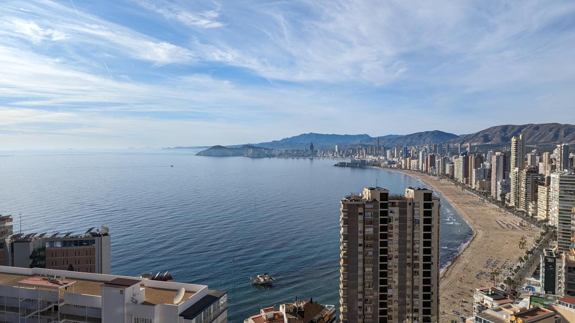 Tropic Mar Sea View Apartments Benidorm Bagian luar foto